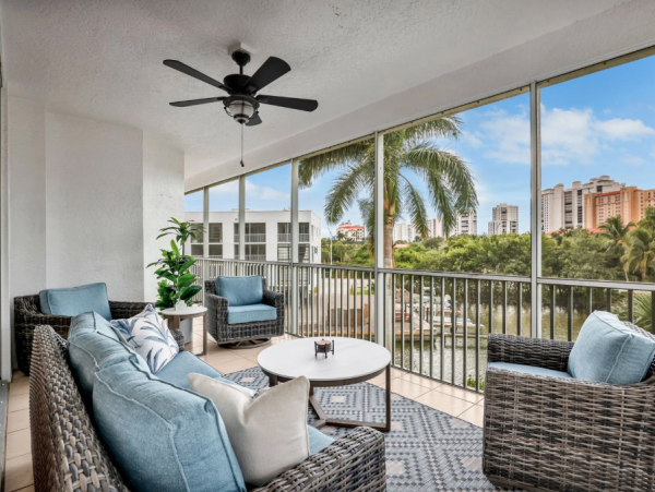 Spacious 3-Bedroom Condo in Naples - Renovated Resort-Style Amenities